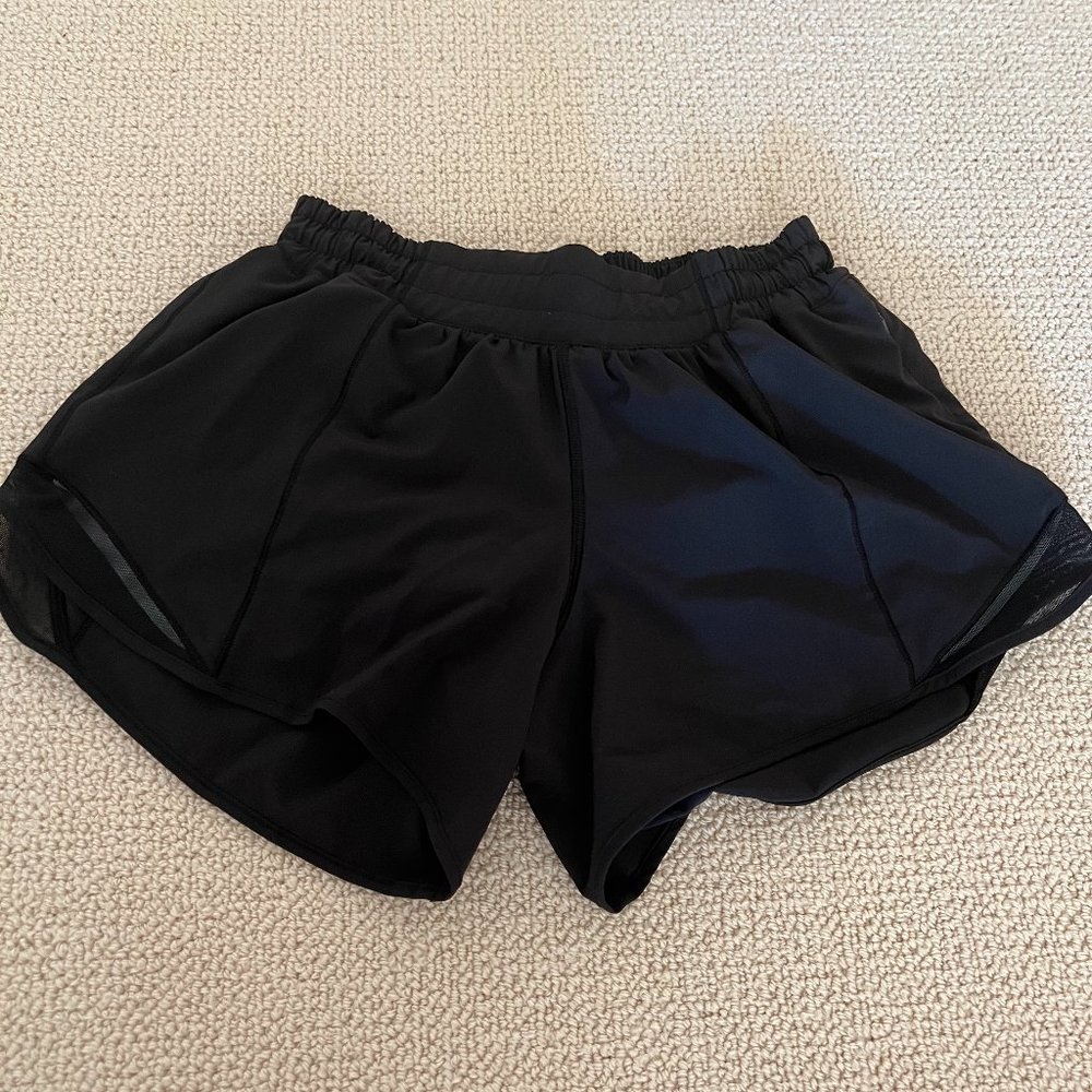 Lululemon Hotty Hot Low-Rise 4 inch Shorts